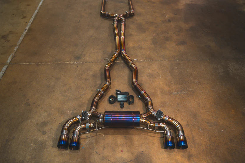 BMW F90 M5 Valved Sport Exhaust System Gold + Purple Burnt Titanium (4) Titanium Burnt (3.5 outlet)