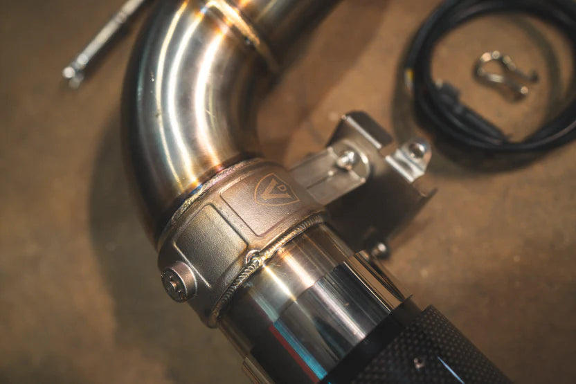 BMW F30 / F22 / F36 / F32 Valved Sport Exhaust System (Axleback) - Polished - 1x1 Carbon Tips - 3.5" Outlet