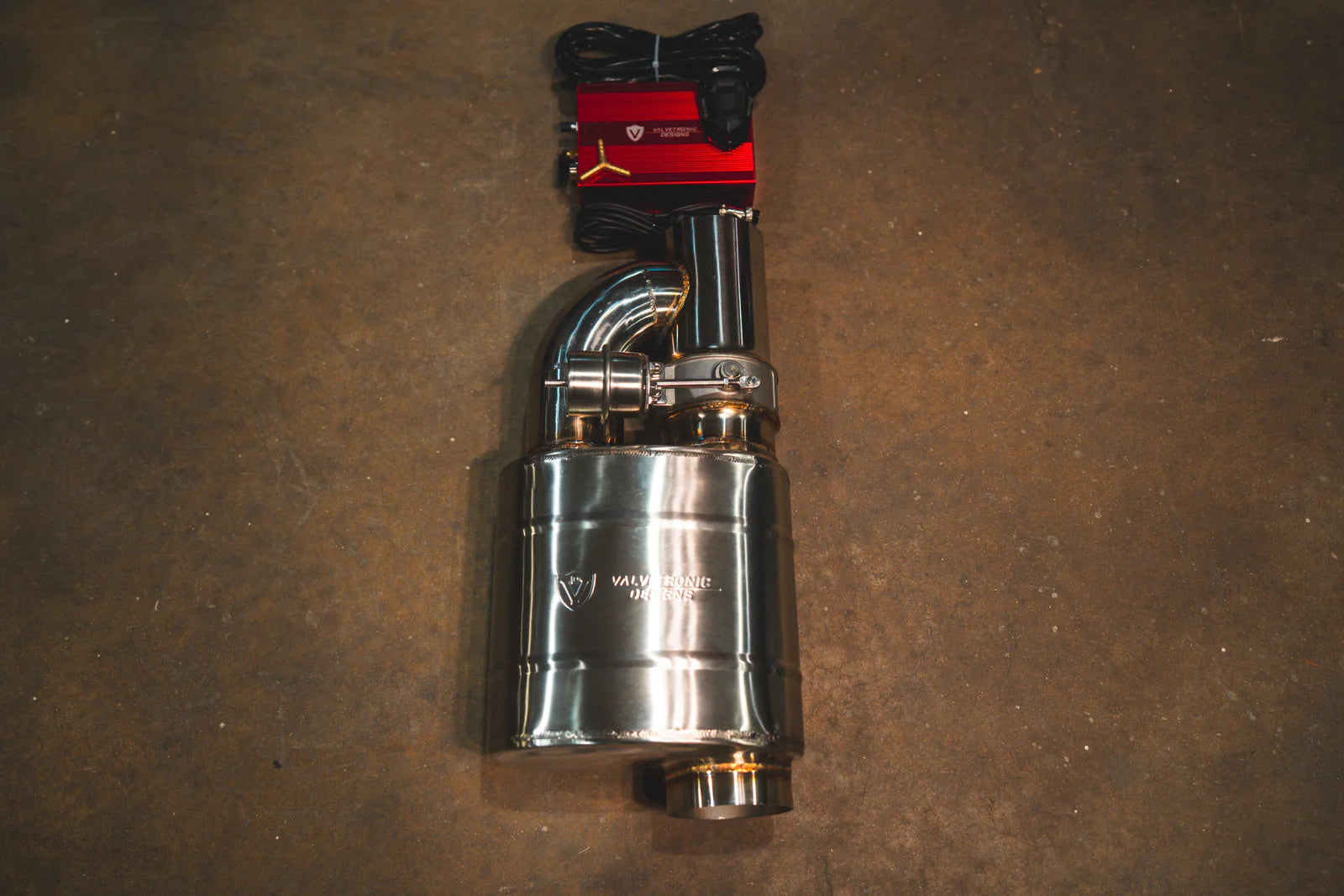 Truck/SUV Universal Valved Muffler Kit (Single Muffler) - 3.5" - No Tips